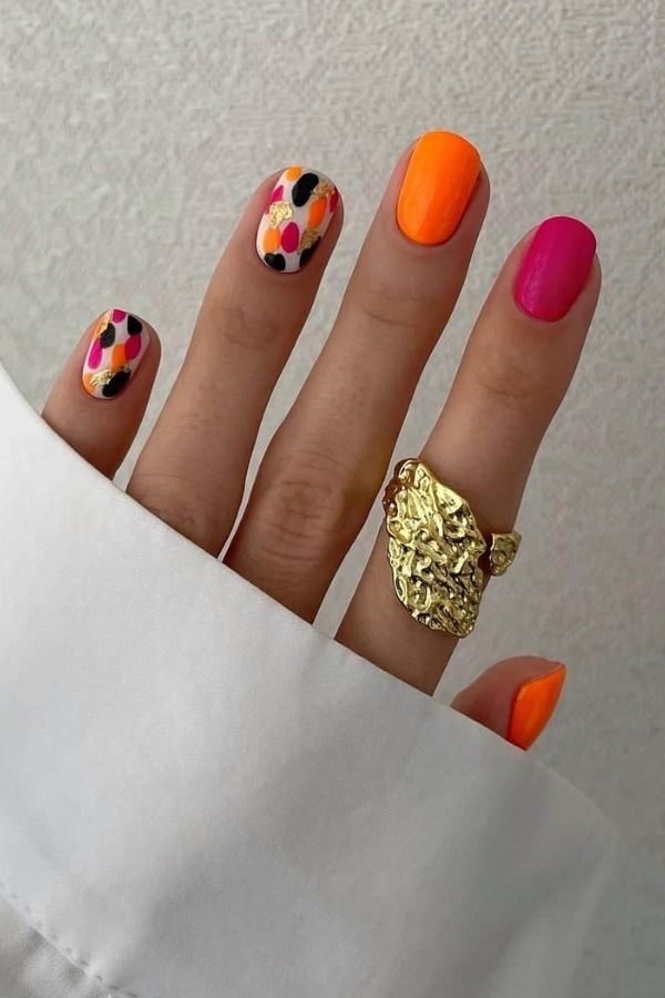 43 Trending Short Summer Nails Designs You Can’t Miss But Replicate 40 Abstract Short Nails Designs
