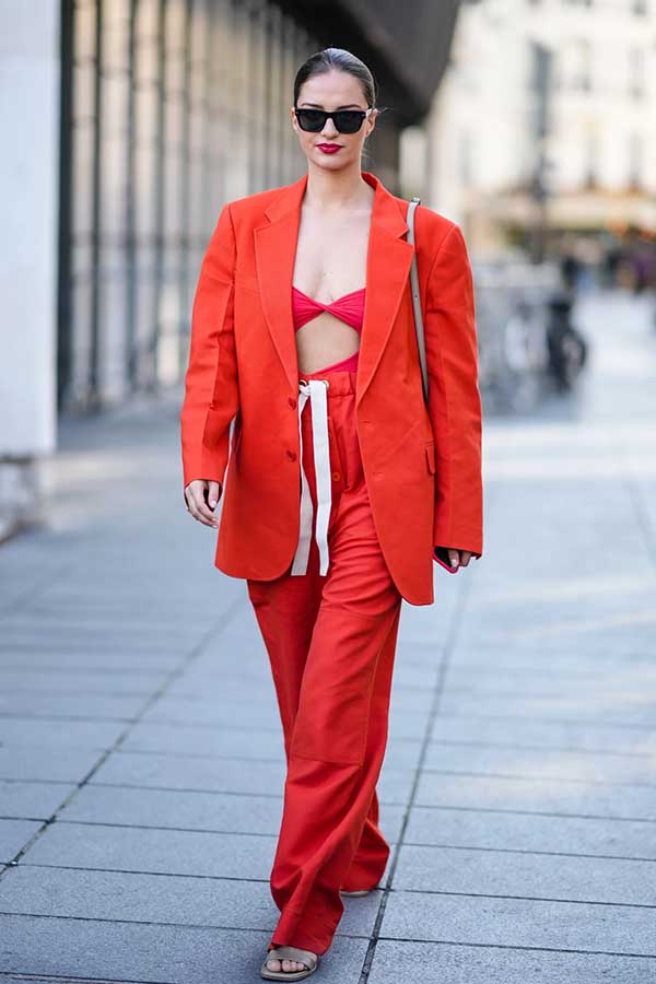 37 Festive 4th of July Outfits to Celebrate Independence Day in Style 34 All-Red Power Outfit