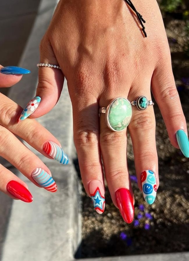 59 Elegant 4th Of July Nails Patriotic Nail Designs You Must Try on Independence Day 55 Bright Funky USA Day Nails