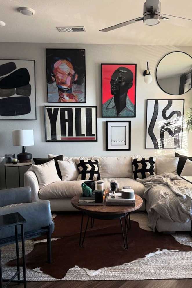 47 Dream Apartment Decor Ideas to Make You Feel Like Home 5 Build a Personalized Gallery Wall