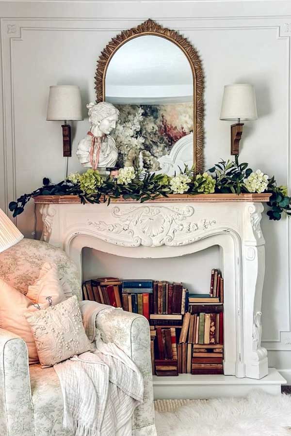36 Stunning Summer Decorating Ideas to Refresh Your Home for 2025 14 Chic French Reading Nook