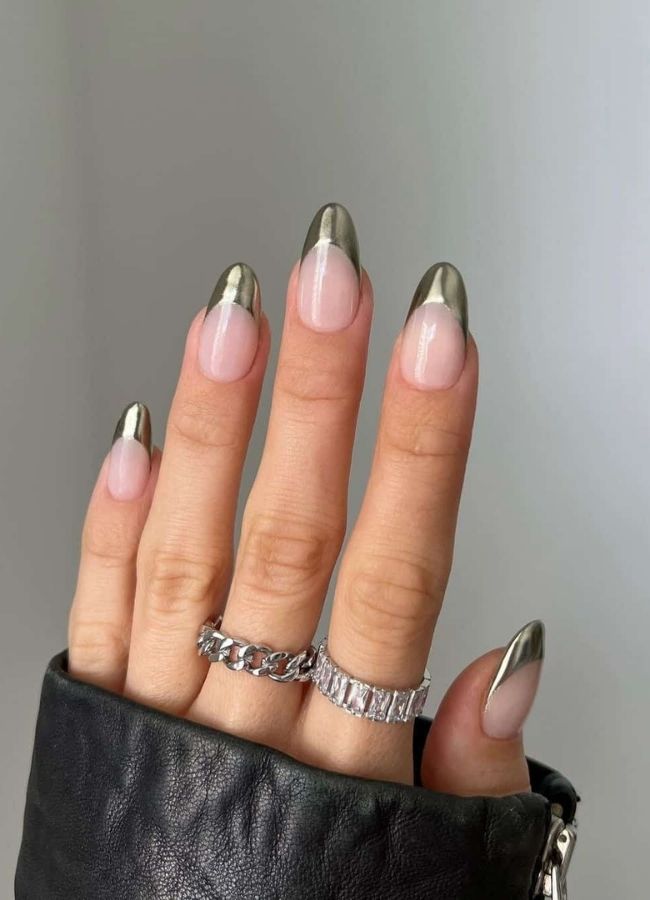 48 Super Trendy French Tip Nails and Manicure Designs You Will Instantly Love 13 Chrome French Tipped Nails