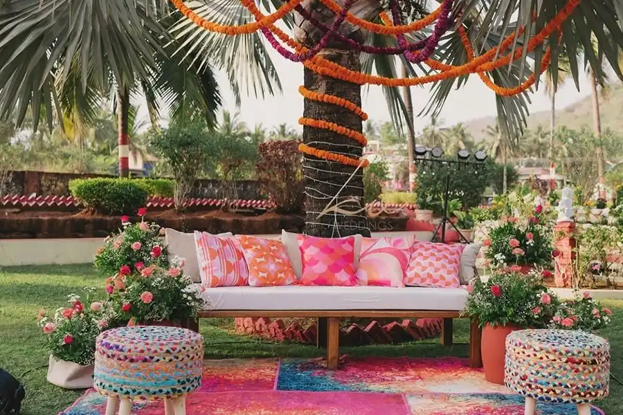 36 Stunning Summer Decorating Ideas to Refresh Your Home for 2025 20 Colorful Outdoor Oasis