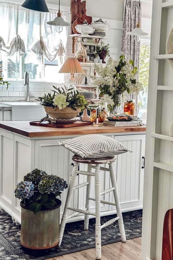 36 Stunning Summer Decorating Ideas to Refresh Your Home for 2025 12 Cottage-Style Kitchen Island