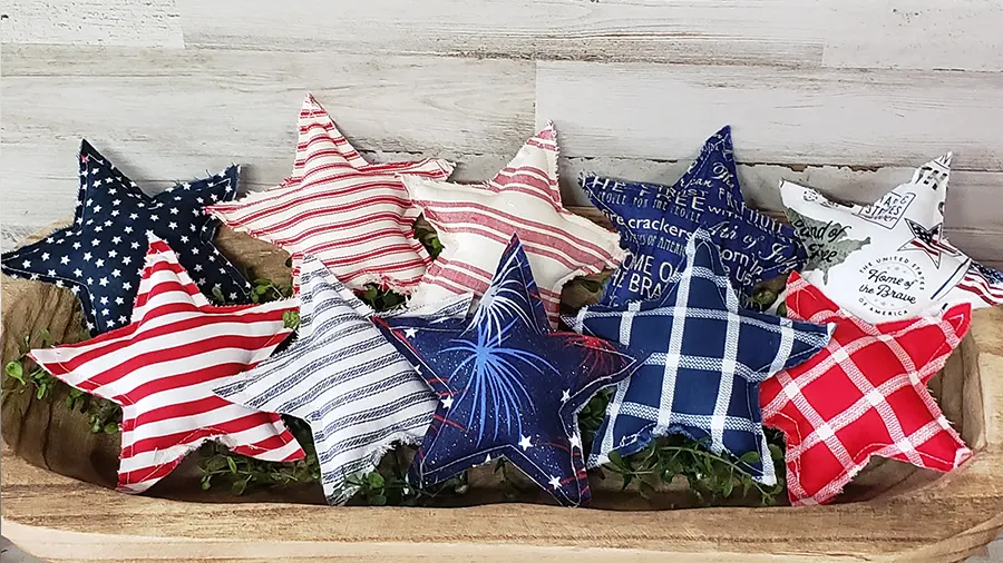 Country-Style Fabric Star Decor