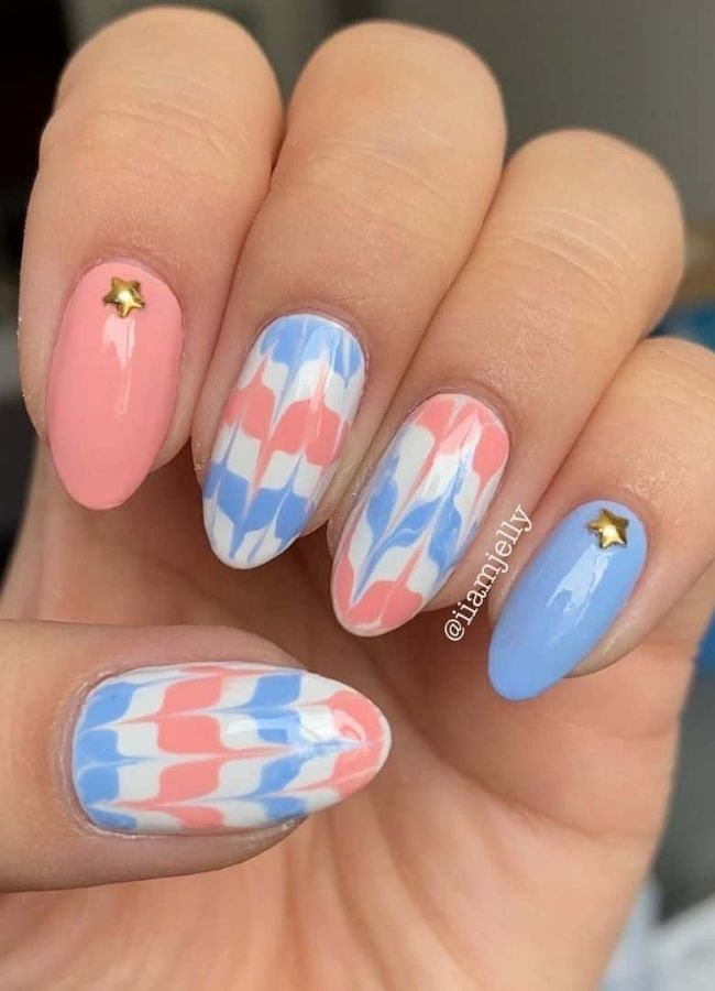 59 Elegant 4th Of July Nails Patriotic Nail Designs You Must Try on Independence Day 22 Golden Star Firecracker Popsicle Nails