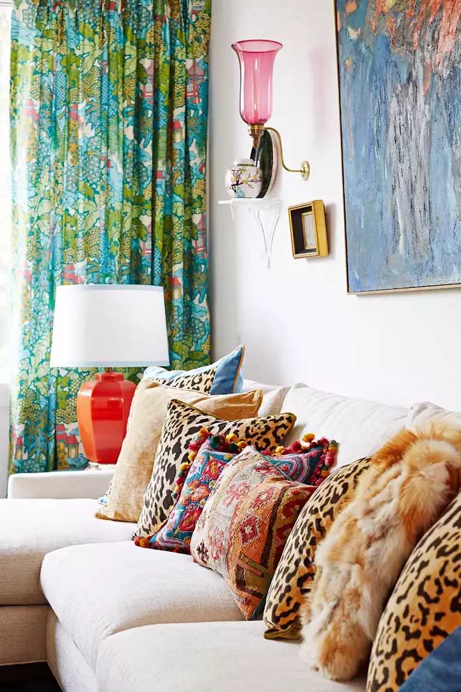 47 Dream Apartment Decor Ideas to Make You Feel Like Home 26 Mix in Fun Throw Pillows