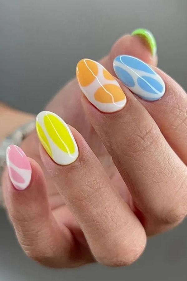 Pastel Bright Summer Nails Look
