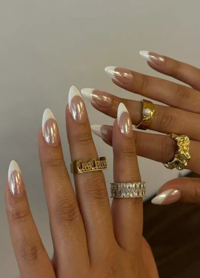 48 Super Trendy French Tip Nails and Manicure Designs You Will Instantly Love 41 Pearl Nails Art