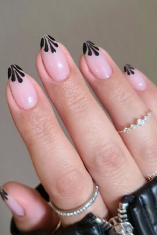 34 Most Stunning Deco Nails Art to Try Right Now 26 Pink Base Black Deco Tips