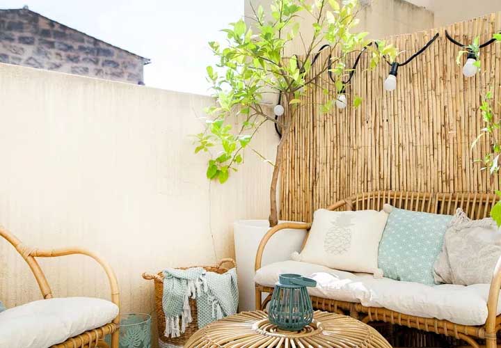 44 Back Patio Ideas on a Budget to Transform Small Outdoor Spaces 13 Privacy with Bamboo