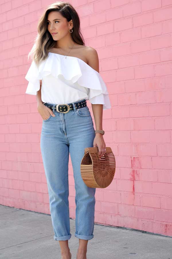 34 Summer Style Trends for 2025 You’ll Want to Wear 22 Ruffled Blouse and Ripped Jeans