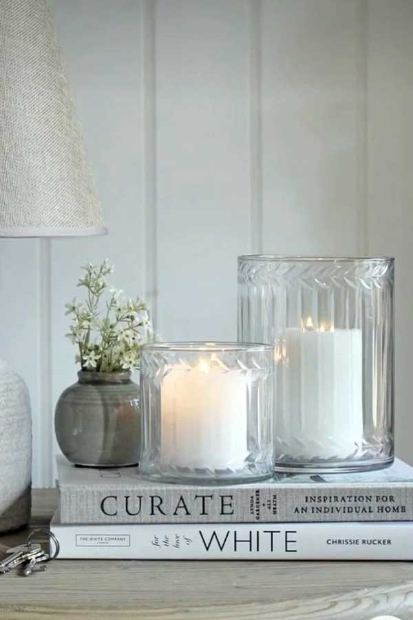 47 Dream Apartment Decor Ideas to Make You Feel Like Home 36 Set the Mood with Scent