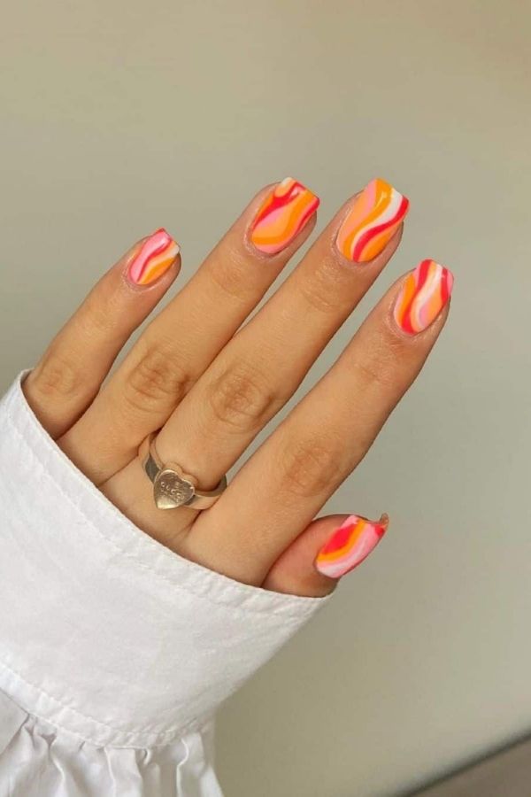 43 Trending Short Summer Nails Designs You Can’t Miss But Replicate 15 Short Swirls Summer Nails