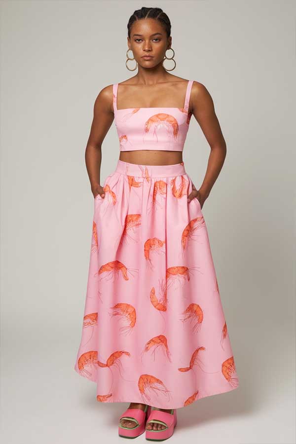 34 Summer Style Trends for 2025 You’ll Want to Wear 34 Shrimp Print Pink Set