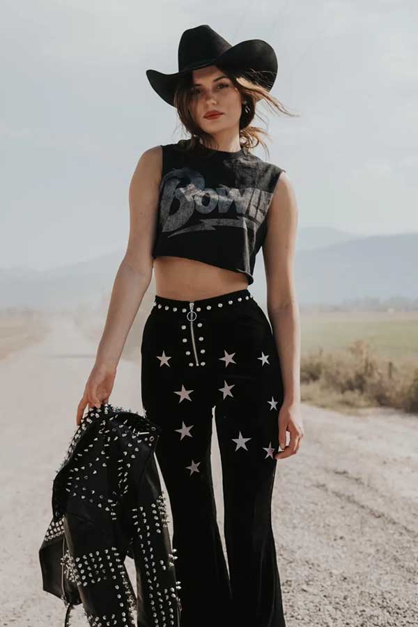 36 Cowgirl Outfit Ideas for Women Who Love the Western Trend 26 Space Cowgirl Velvet Outfit