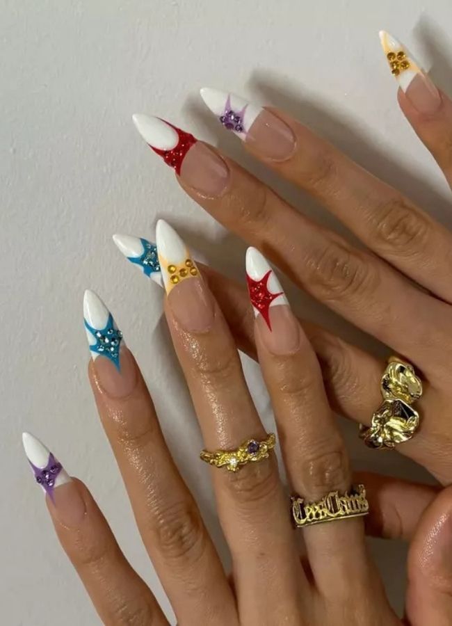 48 Super Trendy French Tip Nails and Manicure Designs You Will Instantly Love 31 Sparkle Star French Tips