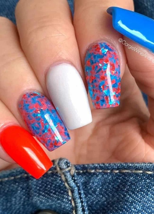 59 Elegant 4th Of July Nails Patriotic Nail Designs You Must Try on Independence Day 21 Starry Glitter Nails to Celebrate America Day