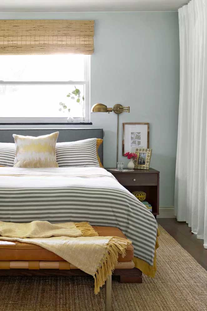 47 Dream Apartment Decor Ideas to Make You Feel Like Home 11 Use Drapes to Add Warmth