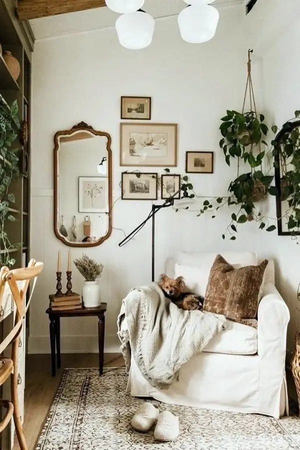 Vintage-Inspired Reading Space