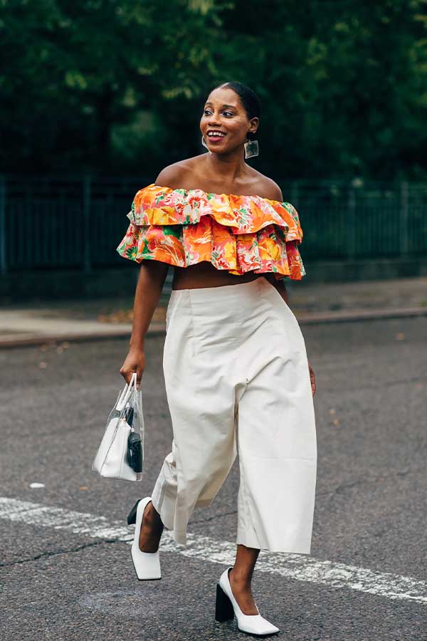 37 Festive 4th of July Outfits to Celebrate Independence Day in Style 30 White Pants and Bold Top