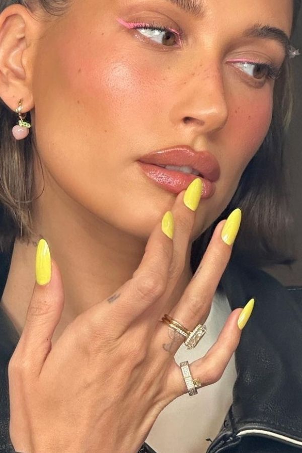 53 Lovely Bright Neon Nail Designs and Mani Nails Colors That Are Trending This Year 28 Yellow Neon Nails Design