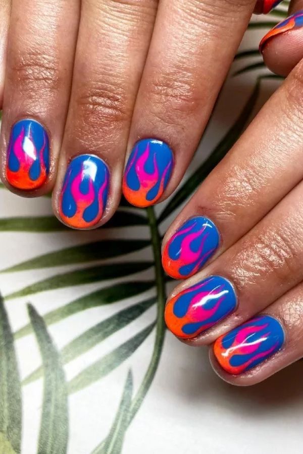 39 Gorgeous Coral Nail Designs Ideas for Short and Long Nails 8 Coral Ombré Flame Nails
