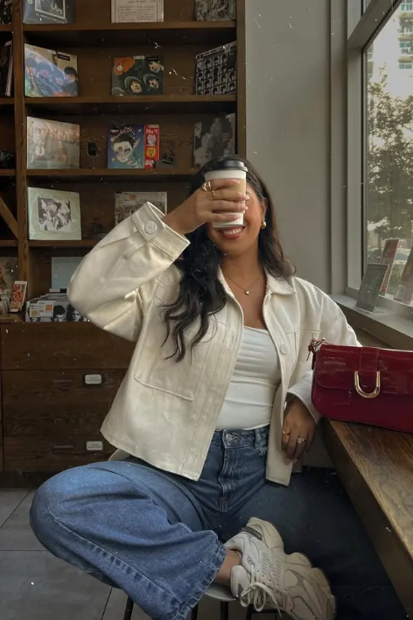 51 Stylish Fall Outfit Ideas for Woman Who Want Comfort and Class 28 Effortless Everyday Outfit with Shacket and Denim - Autumn Outfit Ideas for Girls