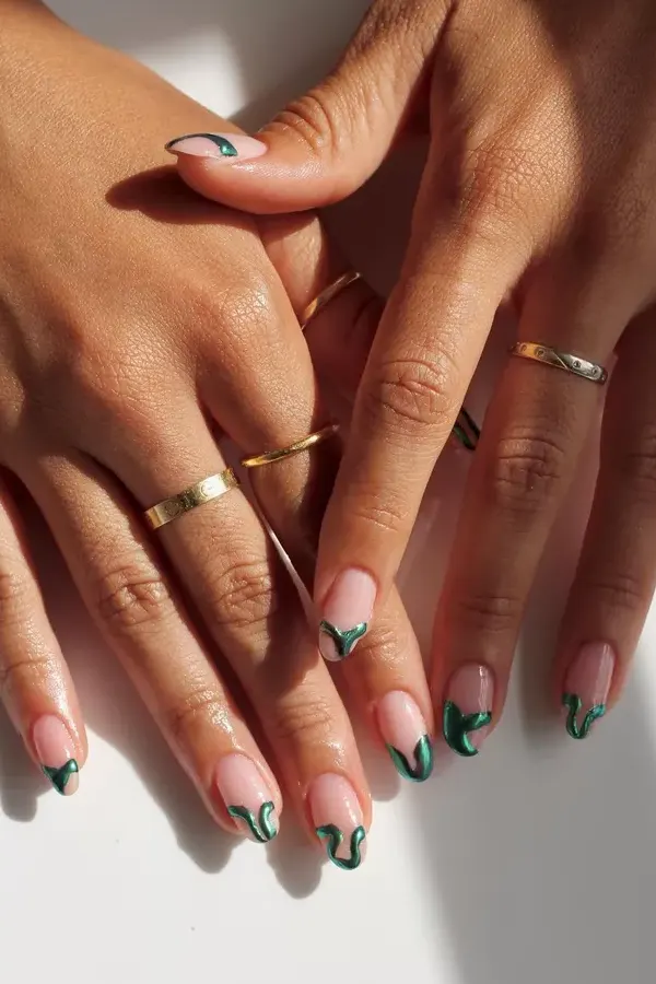 44 Simple Clear Nail Designs For Fresh, Clean, and Modern Mani Look 8 Emerald Nails Tips