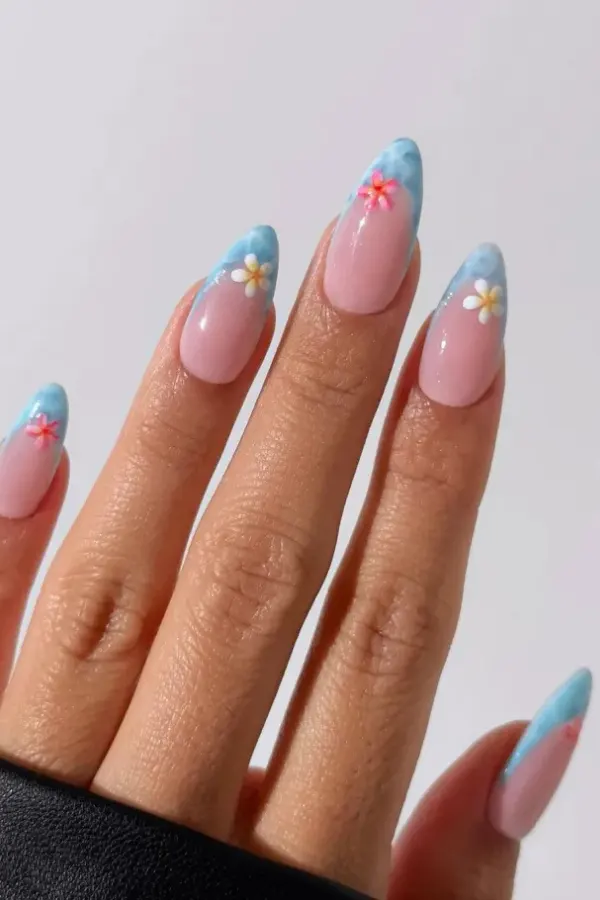 54 Elegant Flower Nail Designs Floral Mani Ideas To Copy This Season 32 Floating Beach Flowers French Tips
