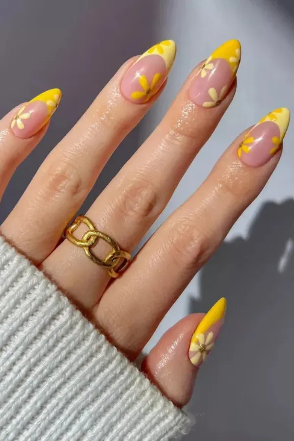 41 Bright and Cheerful Sunflower Nail Designs Ideas You’ll Love to Copy 2 Flower Power Retro Nails