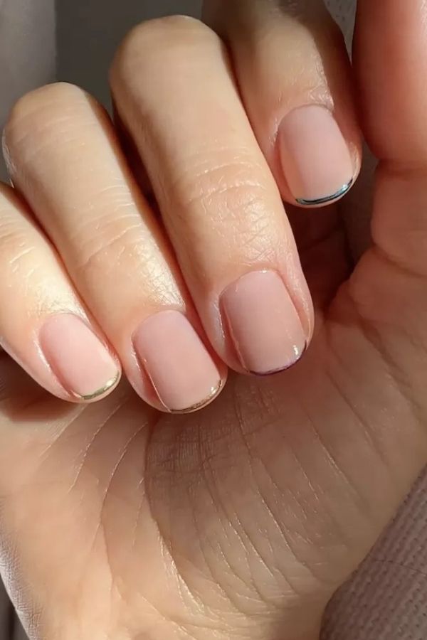 36 Subtle Yet Cute Minimal Nail Designs Mani Ideas You’ll Love to Wear 21 Gold Chrome Tips for a Subtle Edge