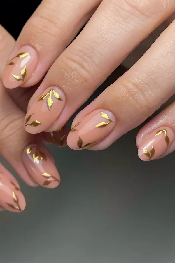 47 Cozy Cute Fall Nails Designs Autumn Mani Ideas You Must Try This Season 10 Golden Leaves Fall Nails