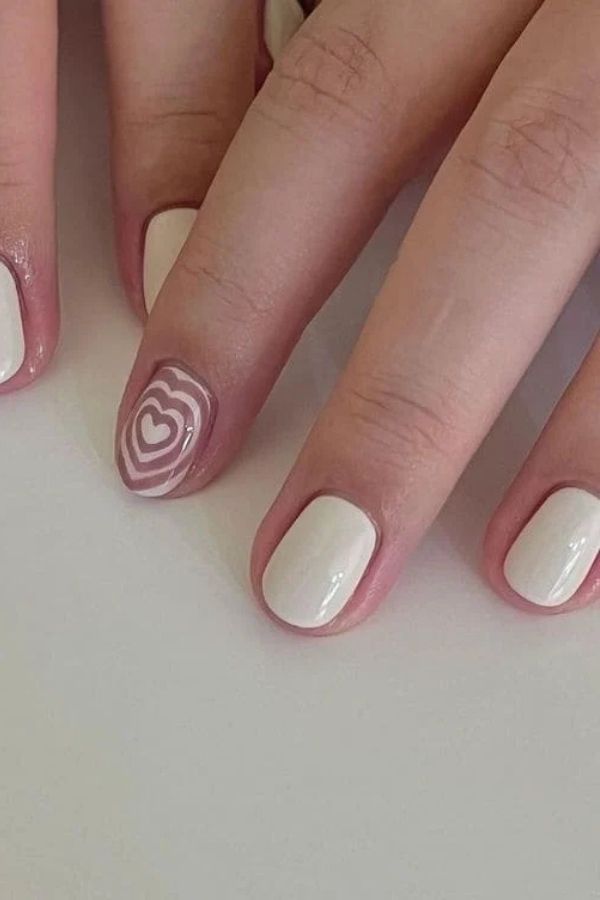 Heart Beam Creamy White Nails
