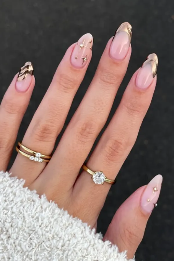 47 Cozy Cute Fall Nails Designs Autumn Mani Ideas You Must Try This Season 12 Metallic Gold Luxe Autumn Look