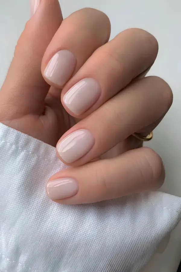 37 Must-Try Clean Girl Nails Ideas for a Fresh and Effortlessly Simple Look 28 Milky Glow White Nails