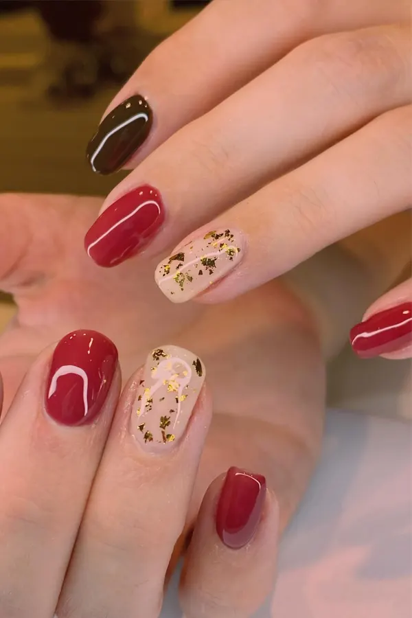 37. Glam Fall Wedding Nail Ideas For Guests & Bride That Look Great in Every Photo 14 Nail Inspiration For Fall Wedding Guests
