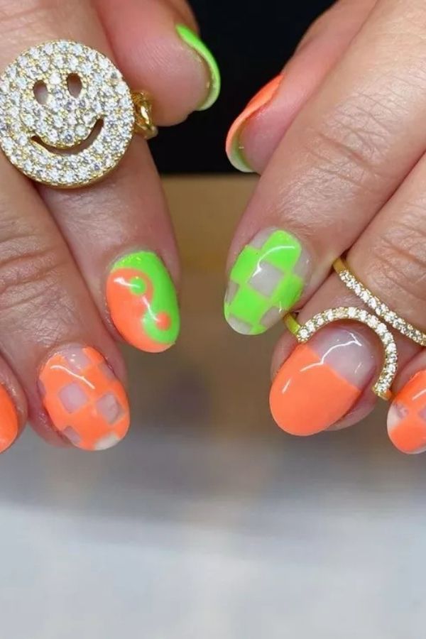 39 Gorgeous Coral Nail Designs Ideas for Short and Long Nails 16 Neon-Coral Mix Match