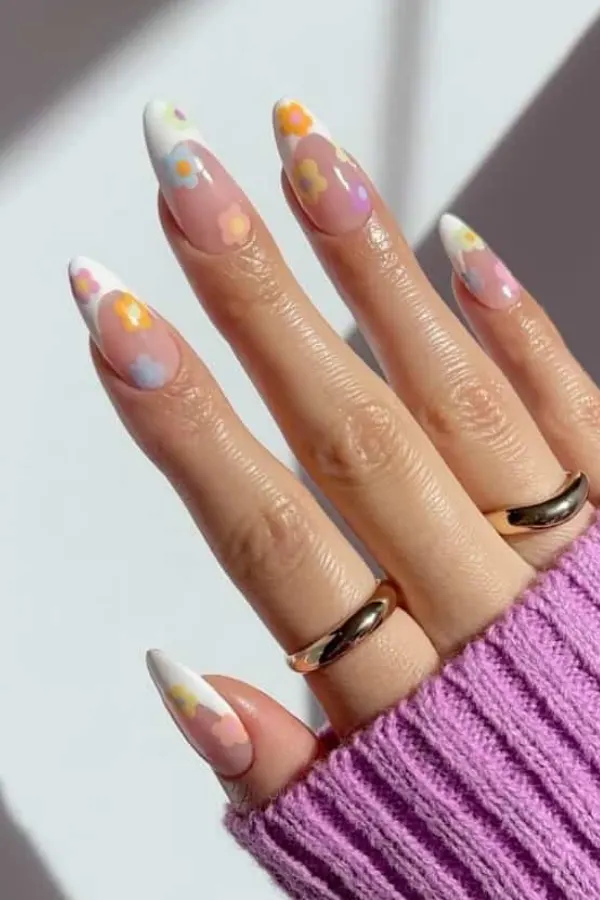 54 Elegant Flower Nail Designs Floral Mani Ideas To Copy This Season 51 Scattered Florals French Tip Nails