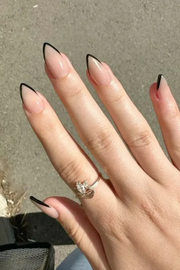 Sharp-Edged Black Tips