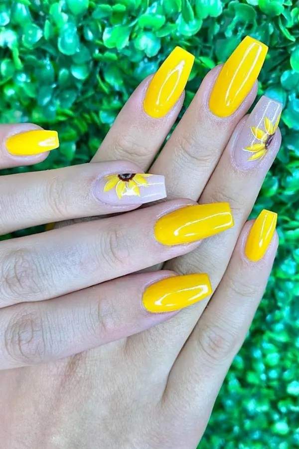 41 Bright and Cheerful Sunflower Nail Designs Ideas You’ll Love to Copy 33 Shiny Yellow Sunflower Nails