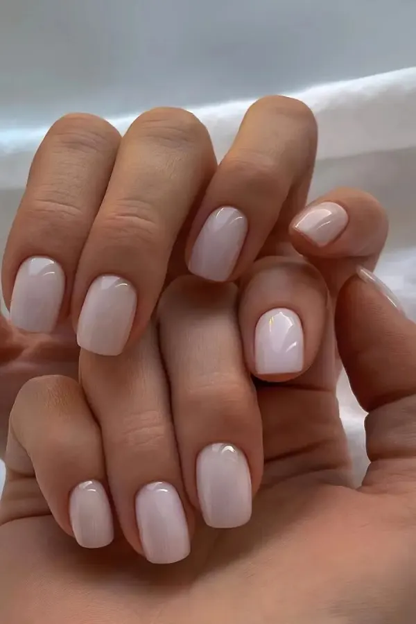 37 Must-Try Clean Girl Nails Ideas for a Fresh and Effortlessly Simple Look 33 Simple Cloudy Nails