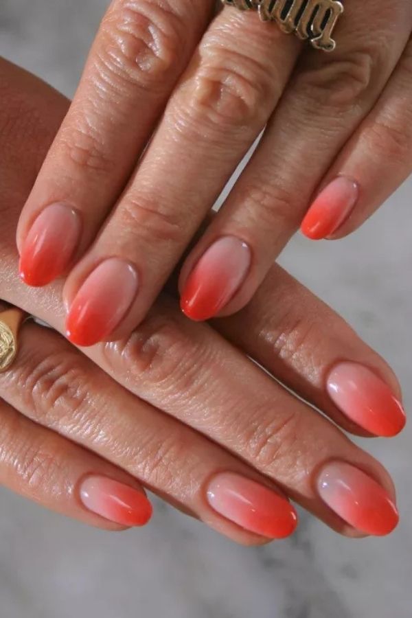 39 Gorgeous Coral Nail Designs Ideas for Short and Long Nails 28 Subtle Coral Ombré Nails
