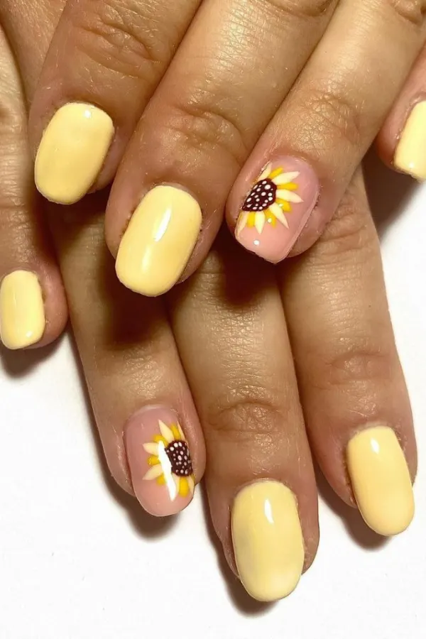 41 Bright and Cheerful Sunflower Nail Designs Ideas You’ll Love to Copy 16 Sunflower Nails for Bright Days