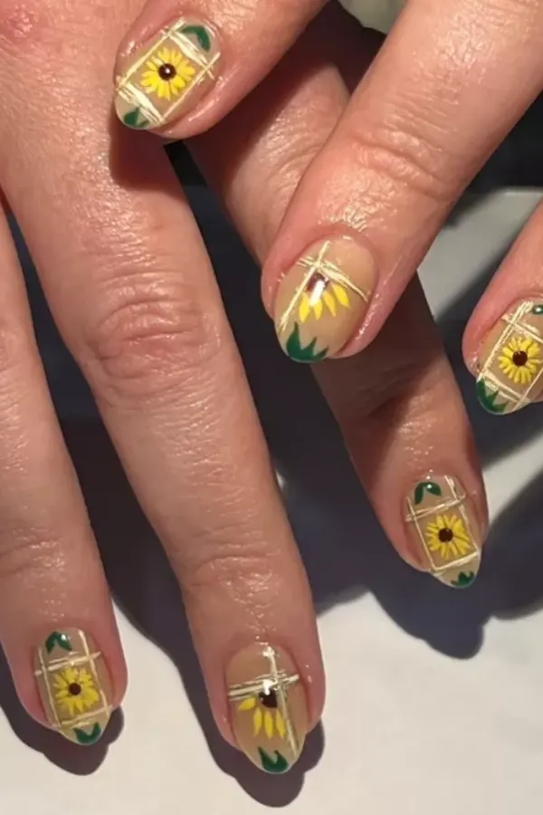 41 Bright and Cheerful Sunflower Nail Designs Ideas You’ll Love to Copy 8 Sunflowers Gold Nail Details