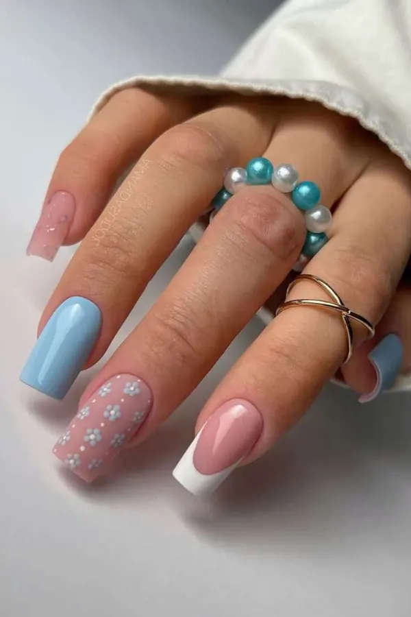 54 Elegant Flower Nail Designs Floral Mani Ideas To Copy This Season 12 Supermodel Light Blue Florals Nail Design
