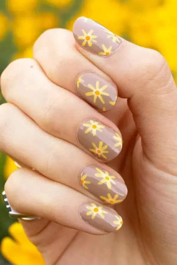 41 Bright and Cheerful Sunflower Nail Designs Ideas You’ll Love to Copy 11 Taupe and Sunflower Combo