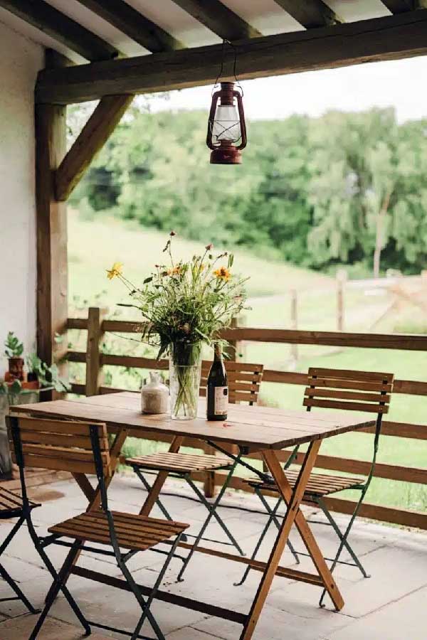 Backyard Brunch Lounge Goals