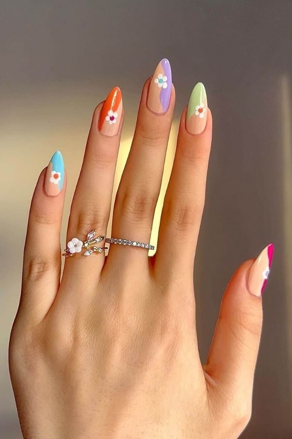 Blooming Floral Nails to Celebrate July