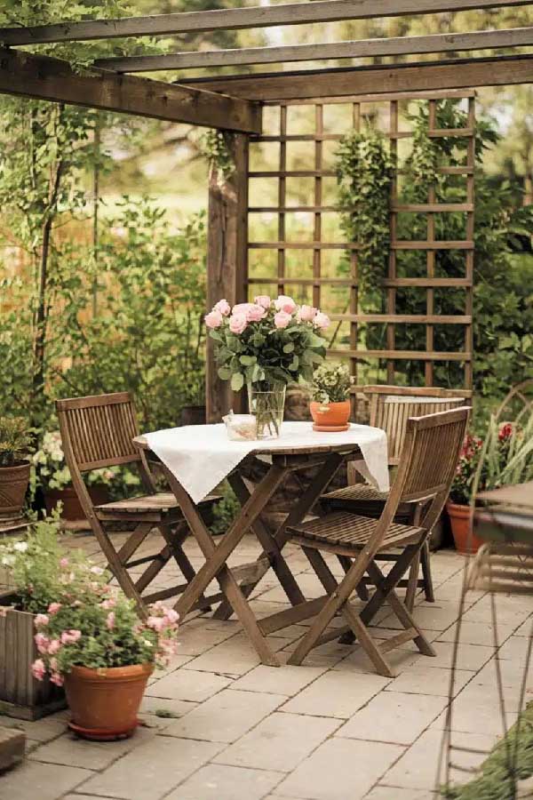 Minimalist Garden Party Setup